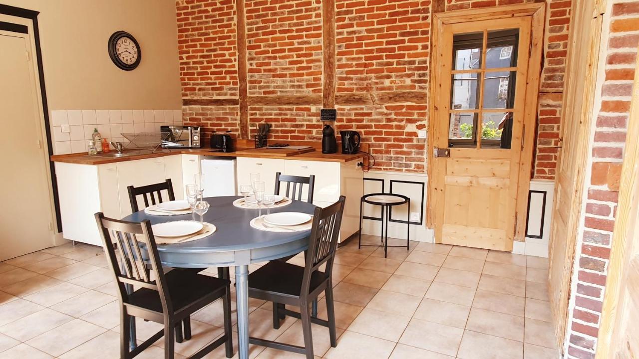 Le 2 Pieces Avec Parking Prive Apartman Honfleur Kültér fotó