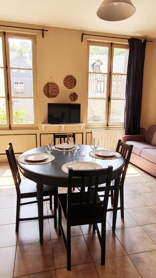 Le 2 Pieces Avec Parking Prive Apartman Honfleur Kültér fotó
